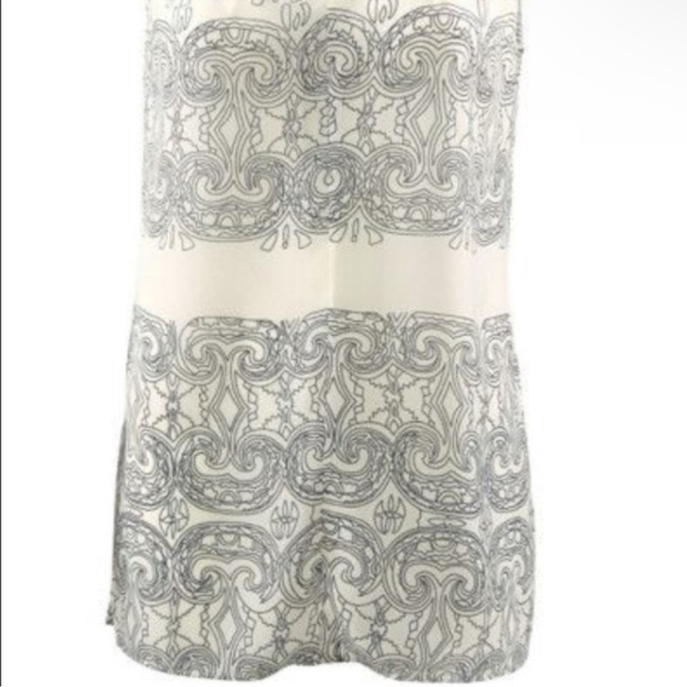 CAbi #3091 Scrollwork Pullover Sleeveless Tunic Tank Blouse - Picture 3 of 8
